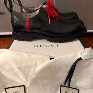 Gucci Black Leather Derby with Red Laces and Green-Red Heel Stripe